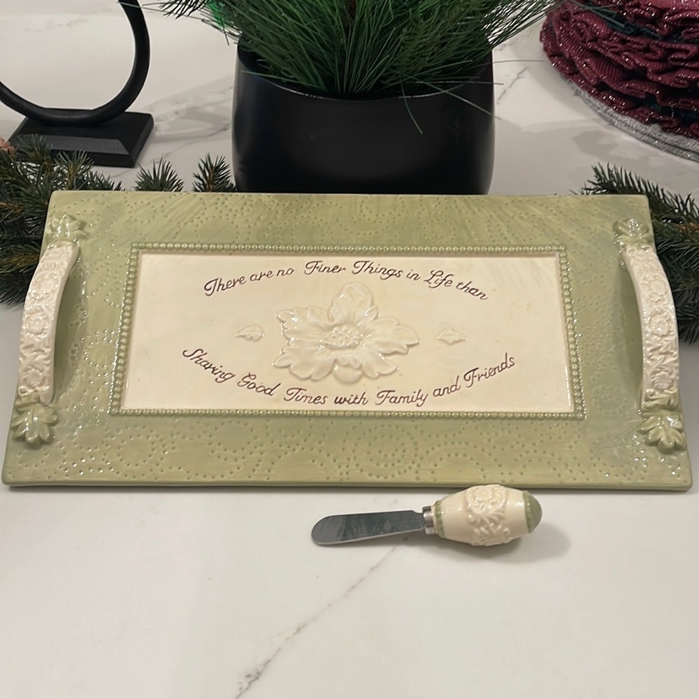 FAMILY & FRIENDS Beautiful Platter and Cheese Spreader